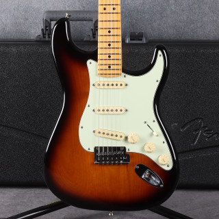 Fender American Pro II Stratocaster - 2-Tone Sunburst - 2nd Hand